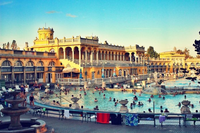 Széchenyi Bad in Budapest, Ungarn